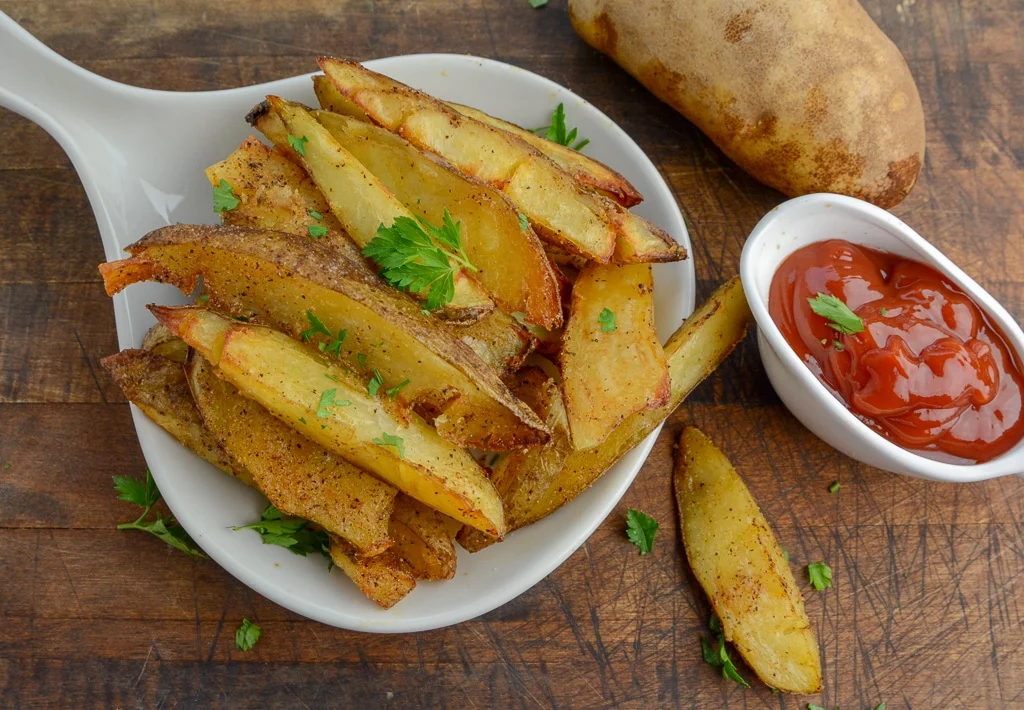 potato steak fries with ketchup