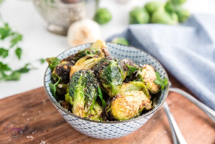 Air fryer brussel sprouts in a bowl