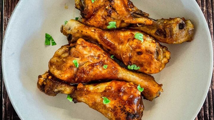 Image for The easiest Instant Pot chicken drumsticks recipe you'll ever make!