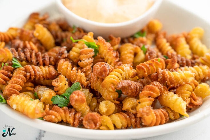 Air-Fryer-Pasta-Chips.