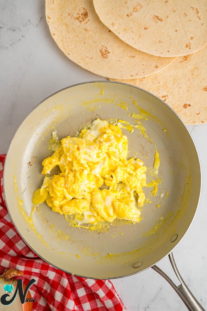 Cook-Scrambled-eggs