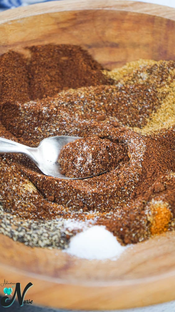 chili-spices-in-a-bowl-mixing