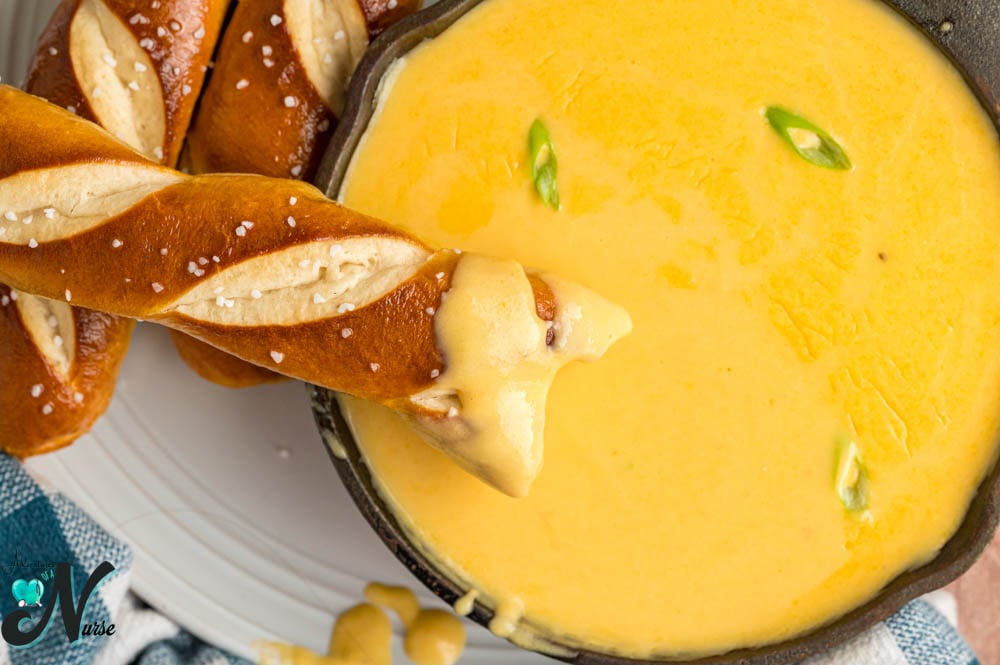 pretzel-beer-dip