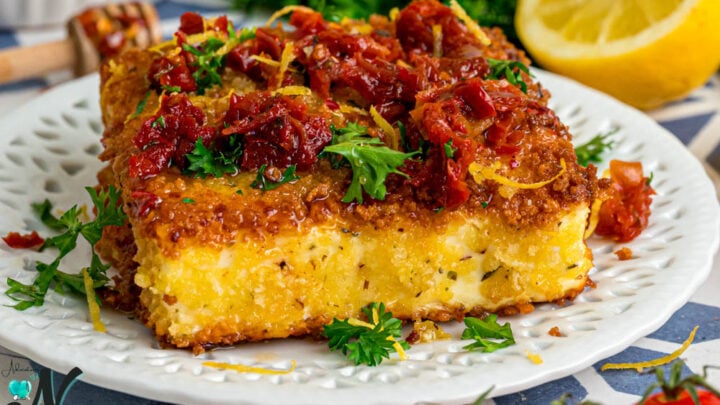 Pan-fried-feta-on-a-plate.