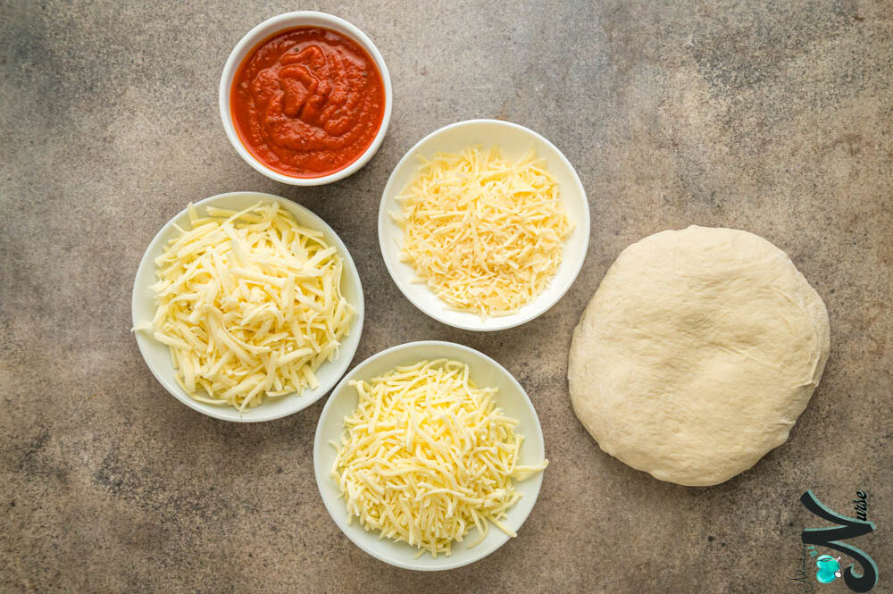 Three-Cheese-Pizza-Ingredients