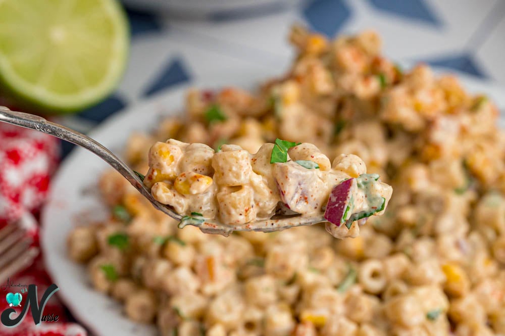 Elote-Pasta-Salad-on-a-fork.