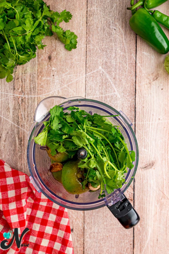 add-herbs-to-mixture