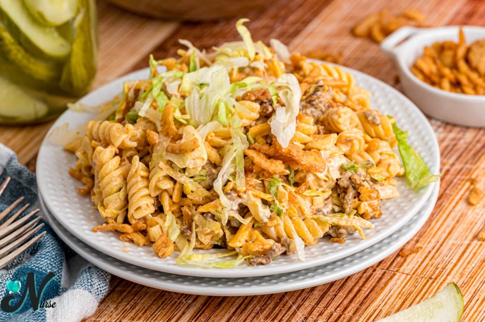pasta-salad-on-a-plate
