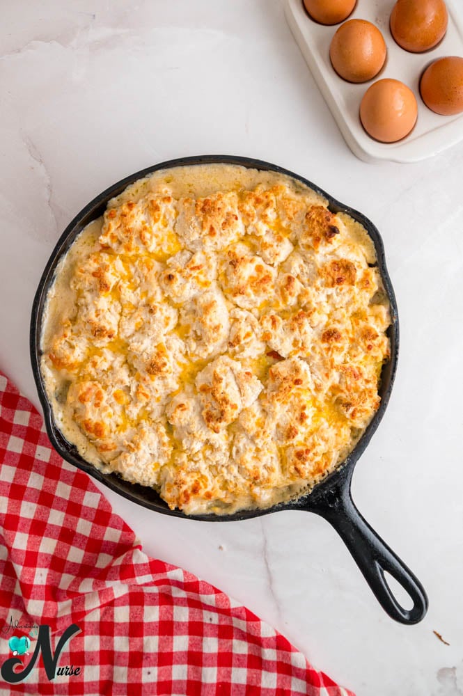 Bake-breakfast-pot-pie-in-the-oven