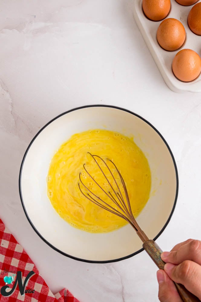Whisk-Eggs