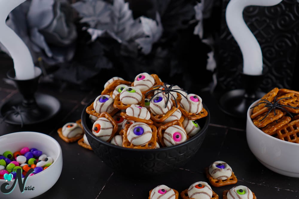 Halloween-Pretzel-Treats