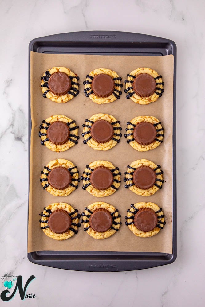 chocolate icing for the legs